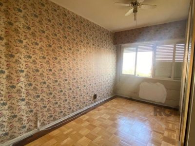 Apartamento à venda com 160m², 3 quartos, 1 suíte, 1 vaga no bairro Independência em Porto Alegre - Foto 12