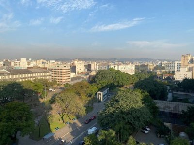 Apartamento à venda com 160m², 3 quartos, 1 suíte, 1 vaga no bairro Independência em Porto Alegre - Foto 20