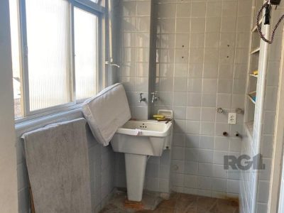 Apartamento à venda com 160m², 3 quartos, 1 suíte, 1 vaga no bairro Independência em Porto Alegre - Foto 24