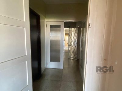 Apartamento à venda com 160m², 3 quartos, 1 suíte, 1 vaga no bairro Independência em Porto Alegre - Foto 5