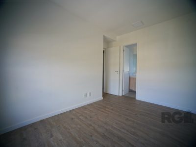 Apartamento à venda com 58m², 2 quartos, 1 suíte, 1 vaga no bairro Jardim do Salso em Porto Alegre - Foto 31