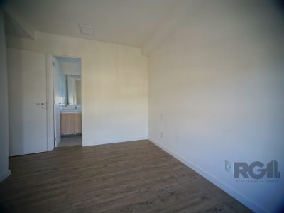 Apartamento à venda com 58m², 2 quartos, 1 suíte, 1 vaga no bairro Jardim do Salso em Porto Alegre - Foto 24