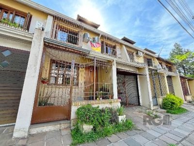 Casa à venda com 148m², 3 quartos, 1 suíte, 2 vagas no bairro Tristeza em Porto Alegre - Foto 2