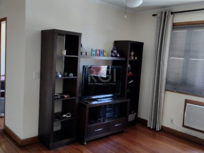 Apartamento à venda com 71m², 3 quartos, 1 suíte no bairro Cristal em Porto Alegre - Foto 2