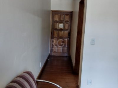 Apartamento à venda com 71m², 3 quartos, 1 suíte no bairro Cristal em Porto Alegre - Foto 3