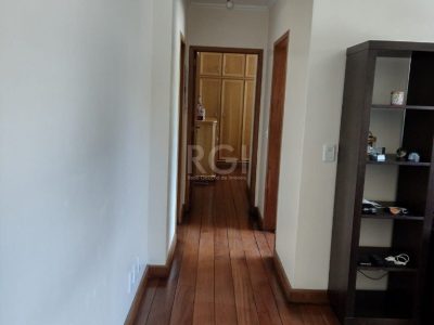 Apartamento à venda com 71m², 3 quartos, 1 suíte no bairro Cristal em Porto Alegre - Foto 4