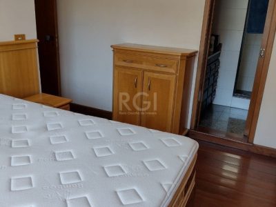 Apartamento à venda com 71m², 3 quartos, 1 suíte no bairro Cristal em Porto Alegre - Foto 9