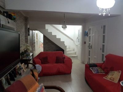 Casa à venda com 280m², 4 quartos, 4 vagas no bairro Santana em Porto Alegre - Foto 3