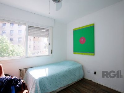 Apartamento à venda com 127m², 3 quartos, 1 suíte, 1 vaga no bairro Moinhos de Vento em Porto Alegre - Foto 12