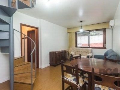 Cobertura à venda com 150m², 3 quartos, 1 vaga no bairro Menino Deus em Porto Alegre - Foto 2