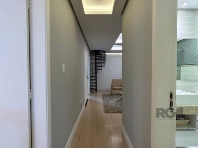 Cobertura à venda com 162m², 3 quartos, 1 suíte, 2 vagas no bairro Jardim Lindóia em Porto Alegre - Foto 7