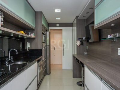 Apartamento à venda com 117m², 2 quartos, 1 suíte, 2 vagas no bairro Jardim Itu em Porto Alegre - Foto 25