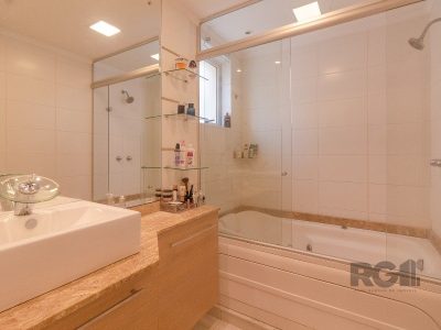 Apartamento à venda com 116m², 3 quartos, 1 suíte, 3 vagas no bairro Rio Branco em Porto Alegre - Foto 39