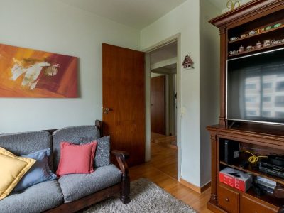 Apartamento à venda com 105m², 3 quartos, 1 suíte, 1 vaga no bairro Mont Serrat em Porto Alegre - Foto 10