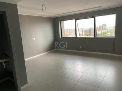 Conjunto/Sala à venda com 32m² no bairro Auxiliadora em Porto Alegre - Foto 3