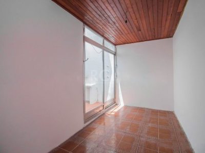 Casa à venda com 440m², 3 quartos, 2 suítes, 2 vagas no bairro Cidade Baixa em Porto Alegre - Foto 3