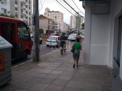 Loja à venda com 70m² no bairro Petrópolis em Porto Alegre - Foto 5