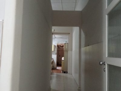 Casa à venda com 112m², 1 quarto no bairro Navegantes em Porto Alegre - Foto 4