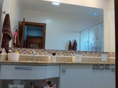 Apartamento à venda com 201m², 3 quartos, 1 suíte, 2 vagas no bairro Vila Ipiranga em Porto Alegre - Foto 22