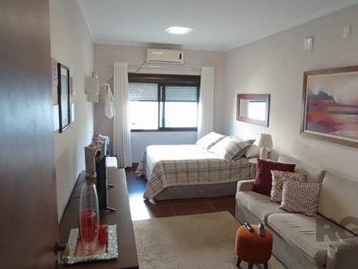 Apartamento à venda com 201m², 3 quartos, 1 suíte, 2 vagas no bairro Vila Ipiranga em Porto Alegre - Foto 7