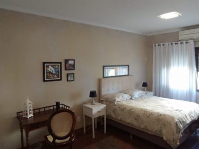 Apartamento à venda com 201m², 3 quartos, 1 suíte, 2 vagas no bairro Vila Ipiranga em Porto Alegre - Foto 11