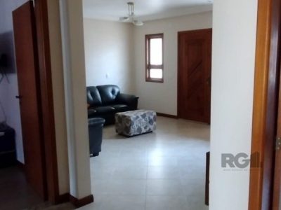 Casa à venda com 235m², 2 quartos, 3 vagas no bairro Medianeira em Porto Alegre - Foto 32