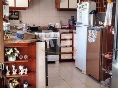 Casa Condominio à venda com 200m², 4 quartos, 2 suítes, 4 vagas no bairro Ipanema em Porto Alegre - Foto 15