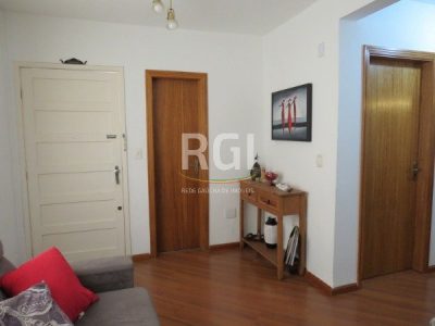 Casa Condominio à venda com 156m², 3 quartos, 1 suíte, 1 vaga no bairro Santo Antônio em Porto Alegre - Foto 5