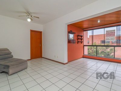 Apartamento à venda com 99m², 3 quartos, 1 suíte, 1 vaga no bairro Passo d'Areia em Porto Alegre - Foto 2