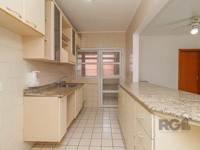 Apartamento à venda com 99m², 3 quartos, 1 suíte, 1 vaga no bairro Passo d'Areia em Porto Alegre - Foto 13