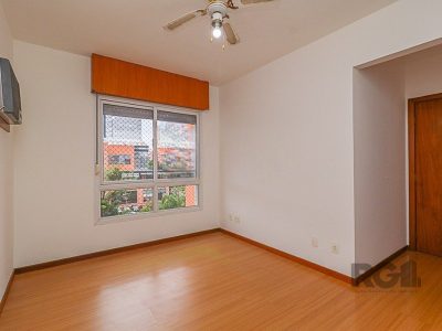 Apartamento à venda com 99m², 3 quartos, 1 suíte, 1 vaga no bairro Passo d'Areia em Porto Alegre - Foto 11