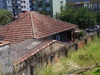 Casa à venda com 110m², 3 quartos, 4 vagas no bairro Cristo Redentor em Porto Alegre - Foto 5