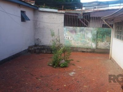 Casa à venda com 110m², 3 quartos, 4 vagas no bairro Cristo Redentor em Porto Alegre - Foto 6