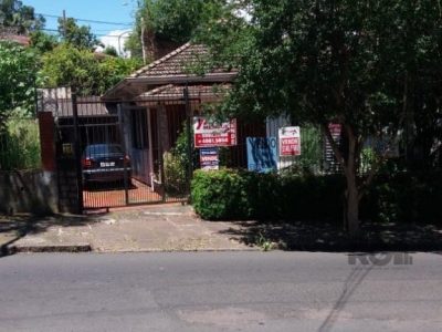 Casa à venda com 110m², 3 quartos, 4 vagas no bairro Cristo Redentor em Porto Alegre - Foto 7