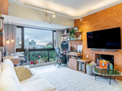 Apartamento à venda com 75m², 2 quartos, 1 suíte, 2 vagas no bairro Petrópolis em Porto Alegre - Foto 2