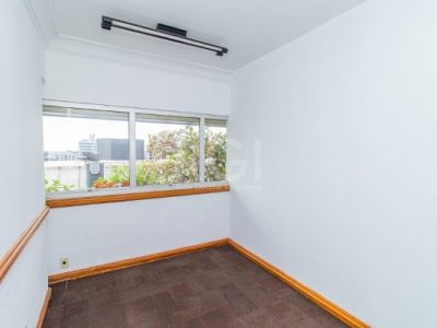 Conjunto/Sala à venda com 31m², 1 vaga no bairro Higienópolis em Porto Alegre - Foto 21