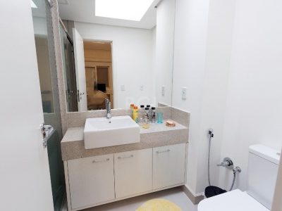 Cobertura à venda com 319m², 3 quartos, 3 suítes, 4 vagas no bairro Cristal em Porto Alegre - Foto 42