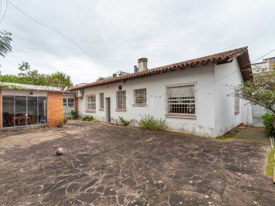 Casa à venda com 285m², 3 quartos, 1 suíte, 3 vagas no bairro Petrópolis em Porto Alegre - Foto 28