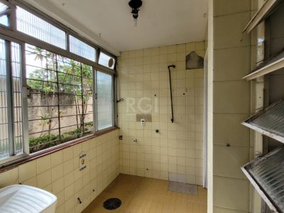 Apartamento à venda com 93m², 3 quartos, 1 suíte, 1 vaga no bairro Moinhos de Vento em Porto Alegre - Foto 22