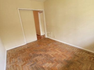 Apartamento à venda com 93m², 3 quartos, 1 suíte, 1 vaga no bairro Moinhos de Vento em Porto Alegre - Foto 11