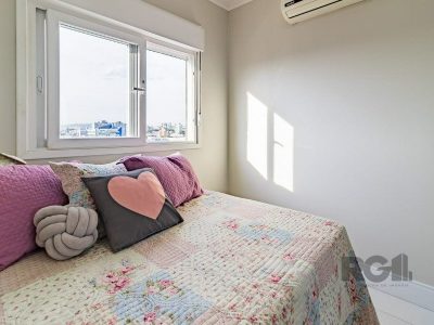 Apartamento à venda com 76m², 3 quartos, 1 suíte, 2 vagas no bairro Navegantes em Porto Alegre - Foto 22