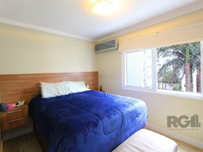 Apartamento à venda com 106m², 3 quartos, 1 suíte, 2 vagas no bairro Passo d'Areia em Porto Alegre - Foto 7