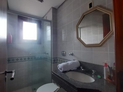 Apartamento à venda com 154m², 3 quartos, 1 suíte, 2 vagas no bairro Ipanema em Porto Alegre - Foto 17