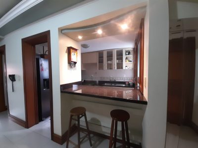 Apartamento à venda com 154m², 3 quartos, 1 suíte, 2 vagas no bairro Ipanema em Porto Alegre - Foto 11