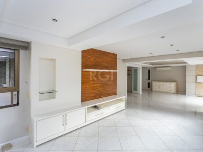 Apartamento à venda com 141m², 3 quartos, 1 suíte, 3 vagas no bairro Rio Branco em Porto Alegre - Foto 3