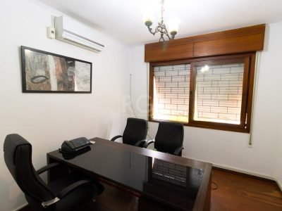 Casa à venda com 500m², 4 quartos, 1 suíte, 5 vagas no bairro Boa Vista em Porto Alegre - Foto 12