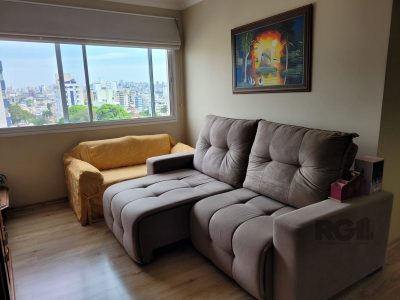 Apartamento à venda com 78m², 3 quartos, 1 suíte, 2 vagas no bairro Santana em Porto Alegre - Foto 4