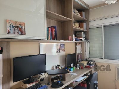 Apartamento à venda com 78m², 3 quartos, 1 suíte, 2 vagas no bairro Santana em Porto Alegre - Foto 16