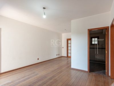 Casa à venda com 460m², 4 quartos, 1 suíte, 4 vagas no bairro Cristal em Porto Alegre - Foto 20