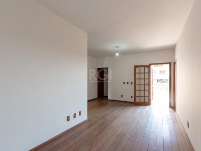 Casa à venda com 460m², 4 quartos, 1 suíte, 4 vagas no bairro Cristal em Porto Alegre - Foto 22